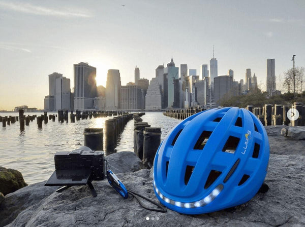 Casque lumineux Be Mojoo de jour avec New York en fond