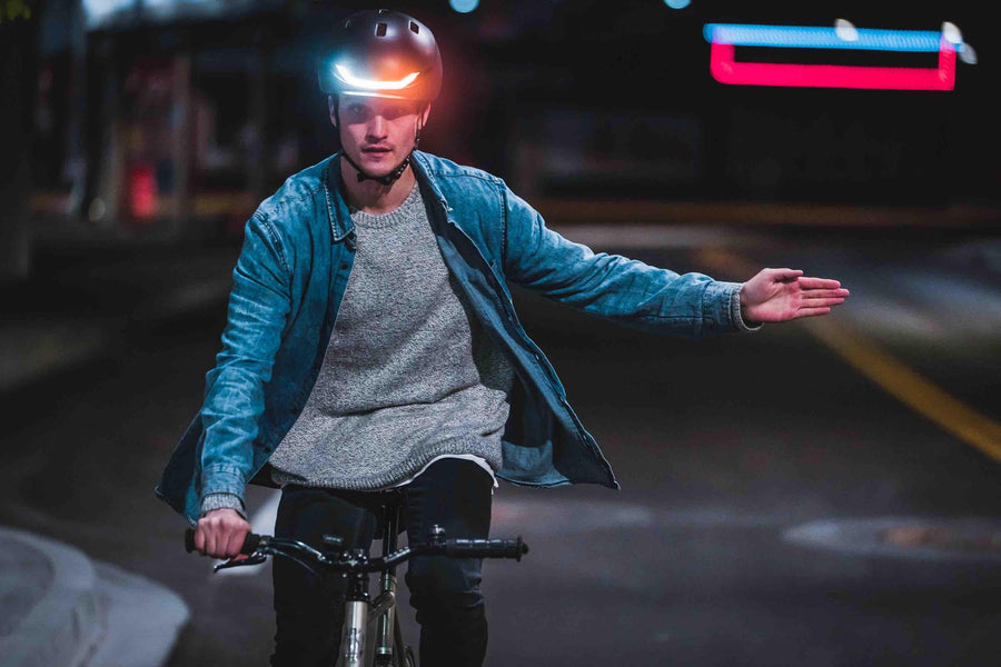 Casque LUMOS Matrix - Casque Vélo Lumineux avec Clignotants et Feu Stop –  BeMojoo